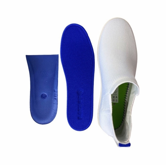 Rothy’s The Chelsea Boot - Winter White - Picture 3 of 11